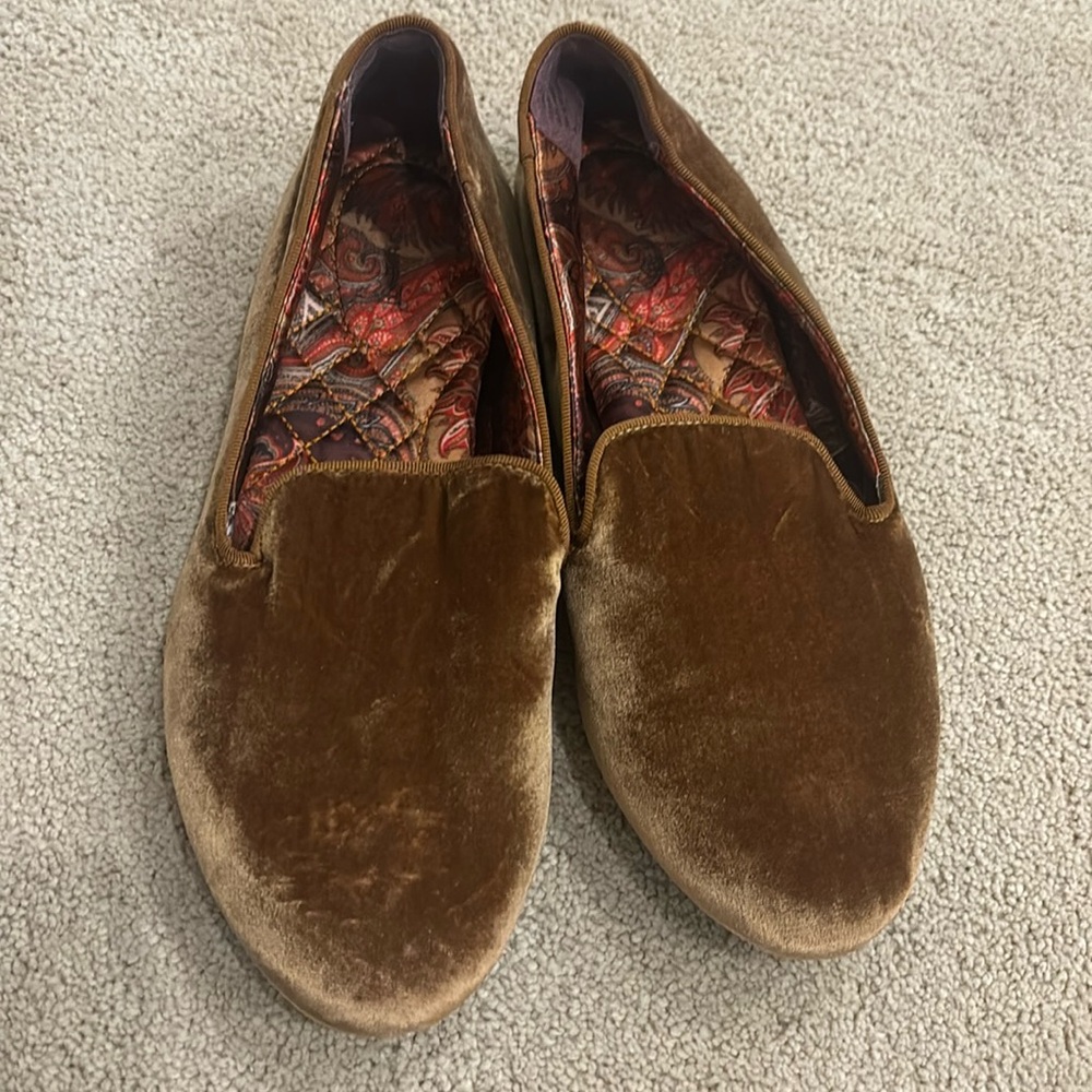 Birdies Gold velvet flats